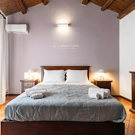 Guesthost - Miravigghia Daire *