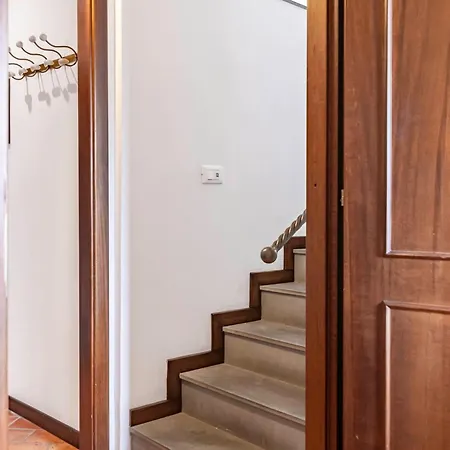 Guesthost - Miravigghia Palermo